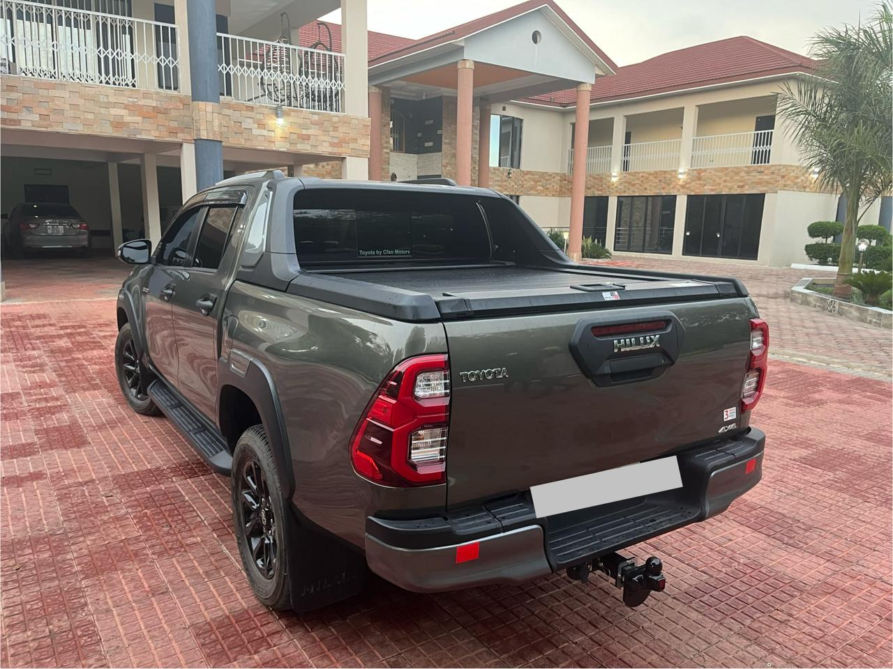 Hilux Roller-Lid